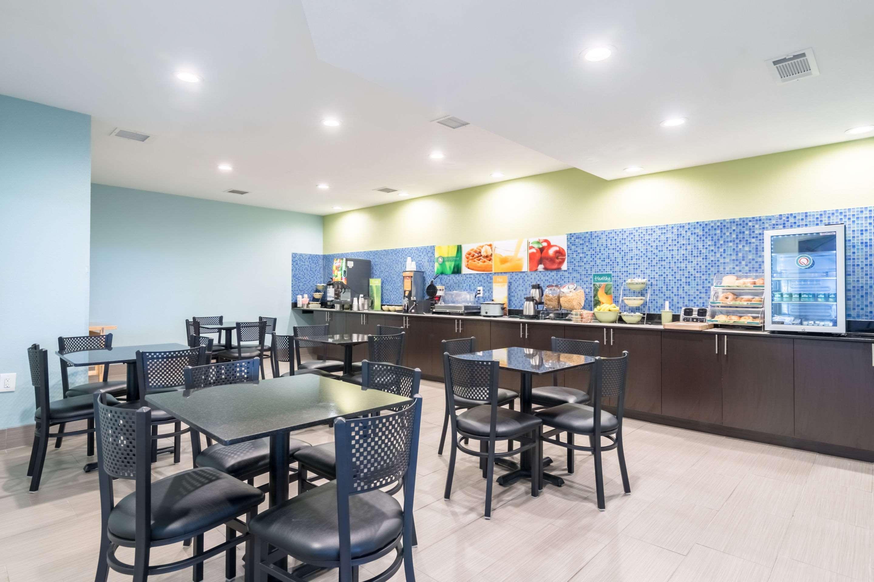 Quality Inn & Suites Of Alma - Northeast From Fort Smith Exteriér fotografie